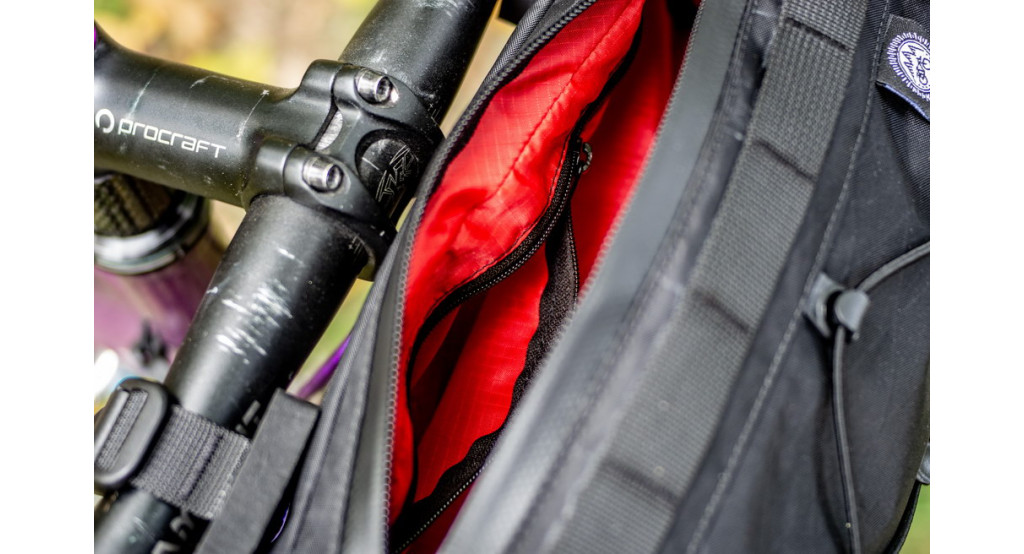 Сумка на кермо KasyBag X-Barrel Bag [Black]