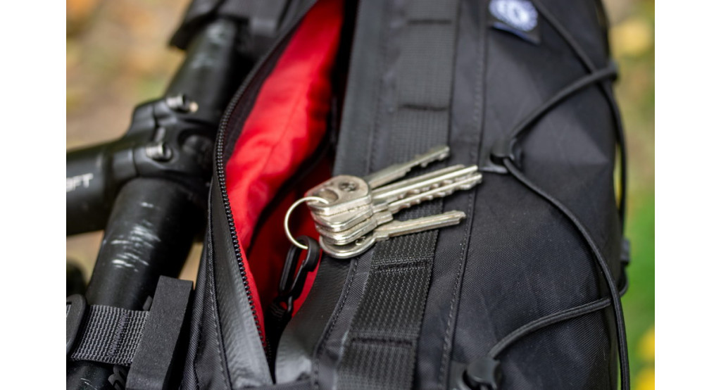 Сумка на кермо KasyBag X-Barrel Bag [Black]